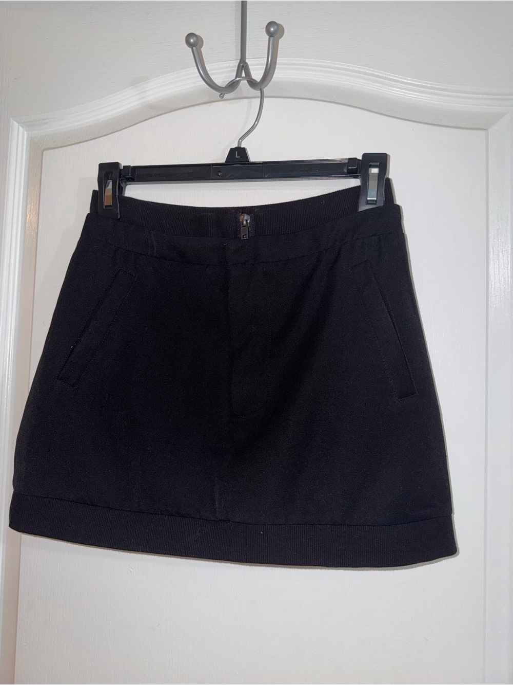 Steve Madden Black Elastic-Waist Skirt